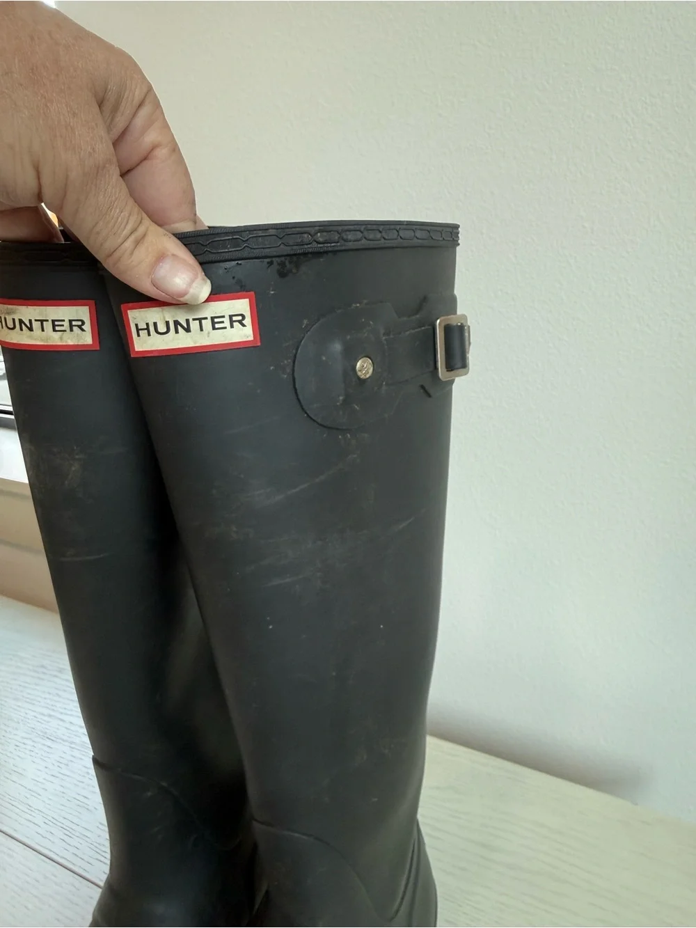 Hunter Women’s Original Tall Black Rubber Rain Boots Wellington Buckle Size 9